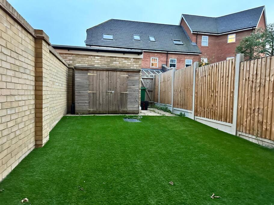 Serene Home Ideally Connected To Central London Bromley Extérieur photo